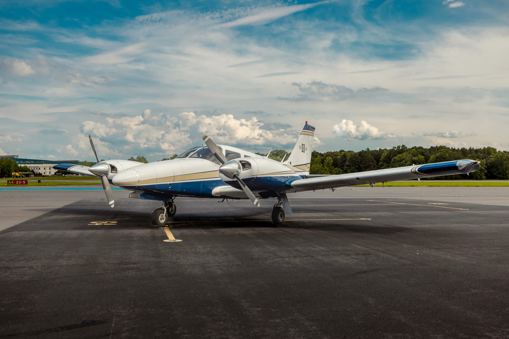 Piper Seneca - N52MC-48